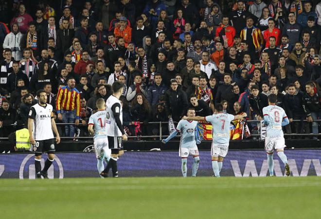 Iago Aspas celebra su gol al Valencia (Foto: Alberto Iranzo).