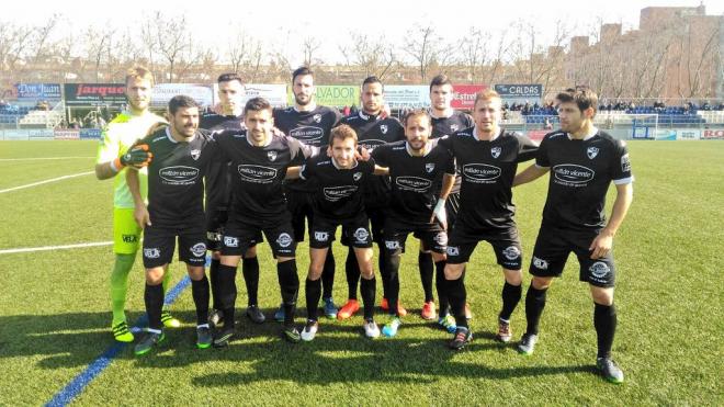 Once inicial del CD Ebro (Foto: Twitter AE Prat).