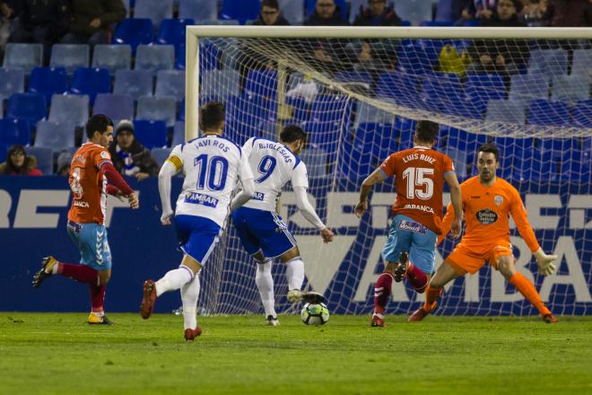 Borja Iglesias, en la acción del gol (Foto: Dani Marzo).