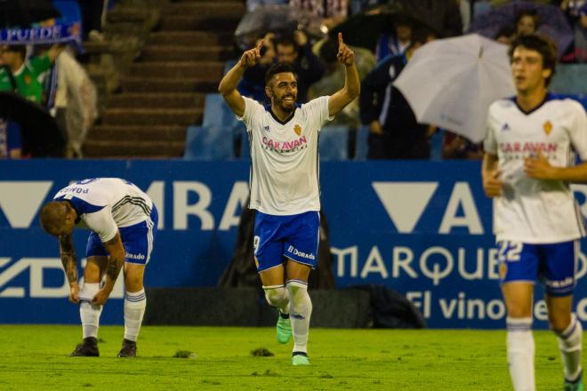 Borja celebra uno de sus goles ante el Valladolid (Foto: Dani Marzo).