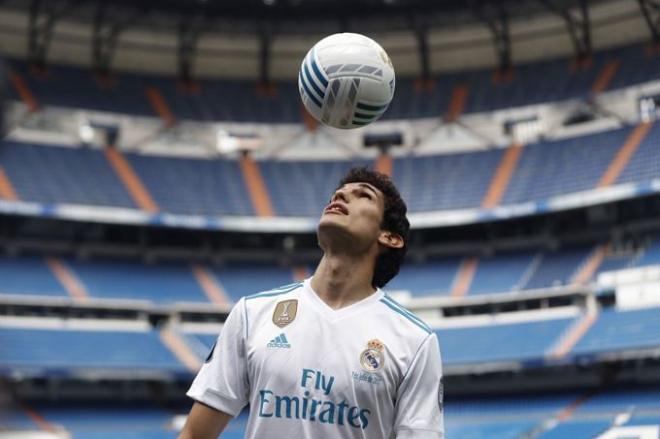 Vallejo en su presentación con el Real Madrid (Foto: EFE).