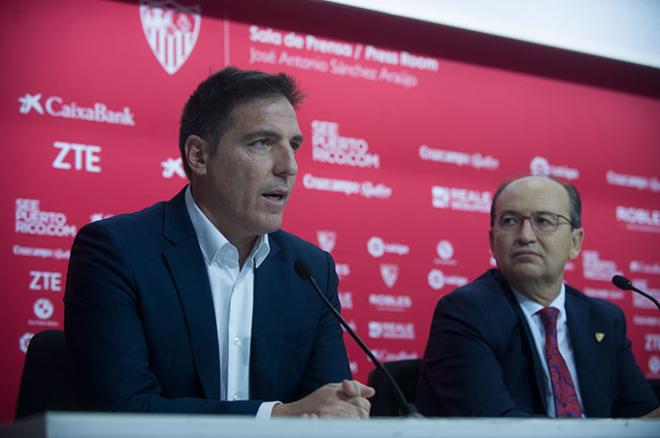 Eduardo Berizzo, durante su presentación con el Sevilla FC (Foto: Kiko Hurtado).