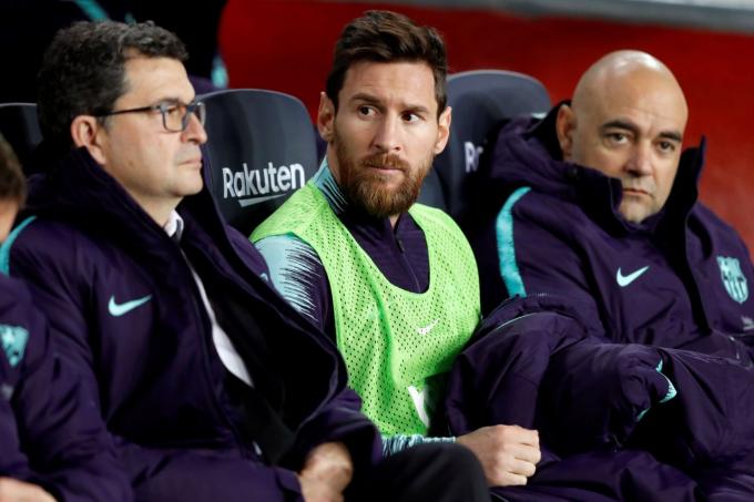 Messi, en el banquillo del Camp Nou.