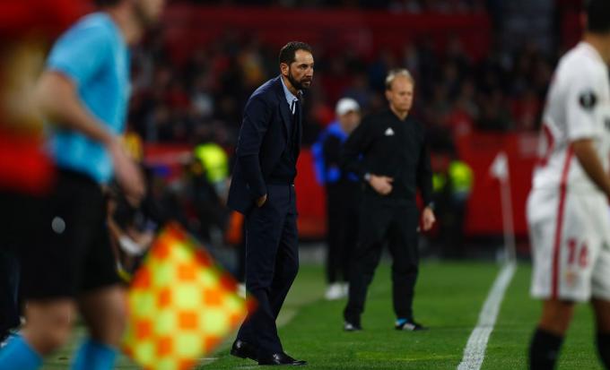 Pablo Machín en el Sevilla 2-2 Slavia. (Foto: Kiko Hurtado).
