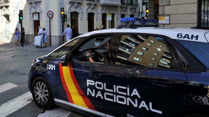 Coche de la Policía Nacional (Foto: EFE).