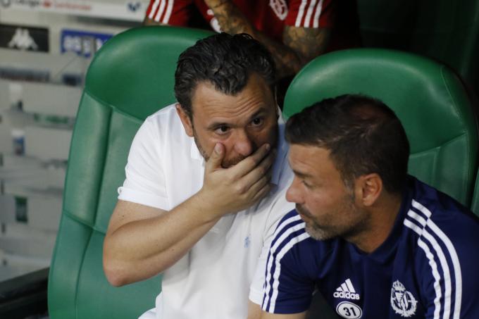 Sergio charla con Diego Ribera en el Villamarín (Foto: LaLiga).