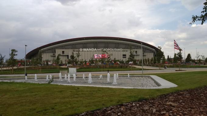 Exteriores y fachada principal del Estadio Wanda Metropolitano.