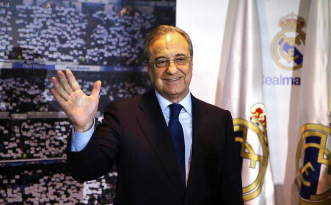 Florentino Pérez, en el palco del Santiago Bernabéu (Foto: EFE).