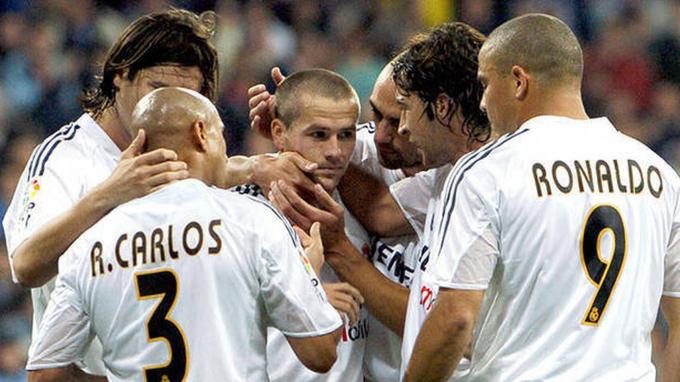 Michael Owen, junto a Raúl, Ronaldo y Roberto Carlos en su etapa en el Real Madrid (Foto: EFE).