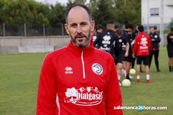 El Unionistas de Salamanca del vizcaíno Jabi Luaces sigue vivo en liga y copa.