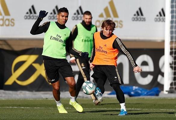 Casemiro y Modric, en la sesión del Real Madrid (Foto: RM).