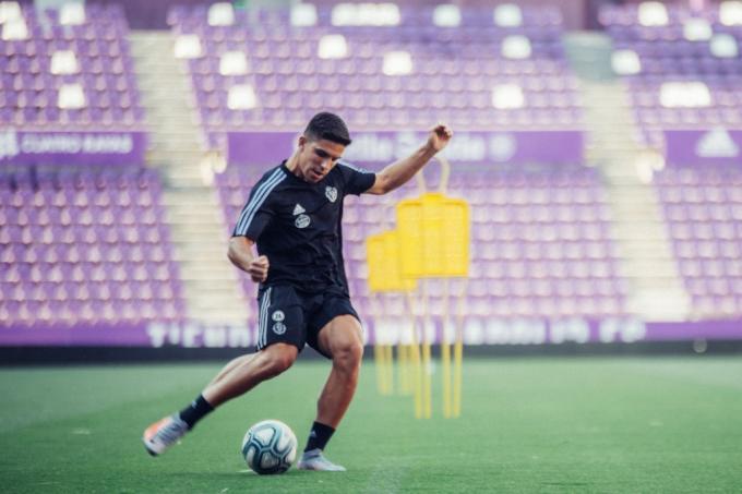 Víctor García, en un entrenamiento reciente en el Estadio José Zorrilla (Foto: Rea Valladolid).