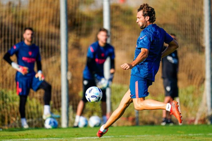 Franco Vázquez, entrenando con el Sevilla (Foto: SFC).