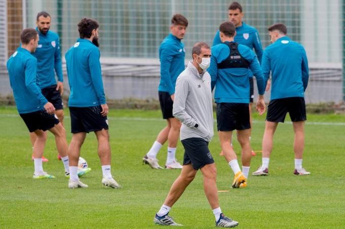 Gaizka Garitano durante un entrenamiento en Lezama (Foto: Athletic Club).