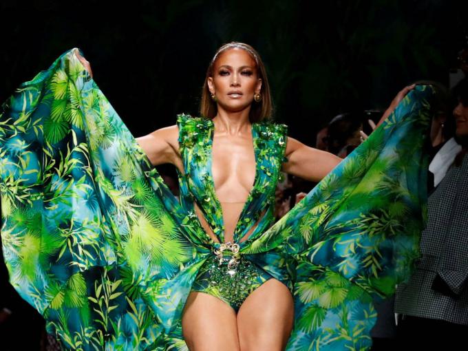 jlo outfit
