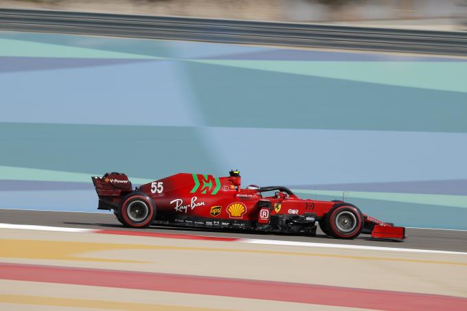 Carlos Sainz, durante los Libres 1 del GP Bahrein (Foto: EFE).
