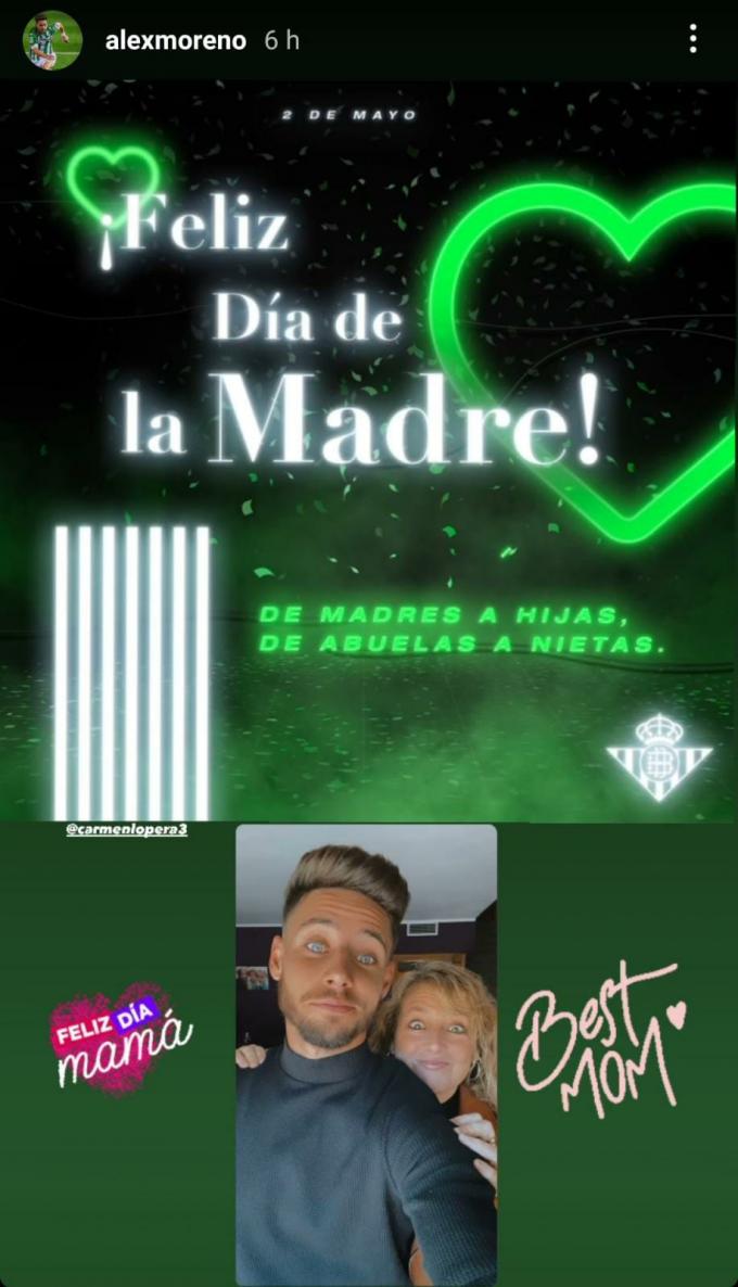 Álex Moreno felicita a su madre.
