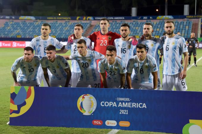 Marcos Acuña en el once inicial de Argentina.