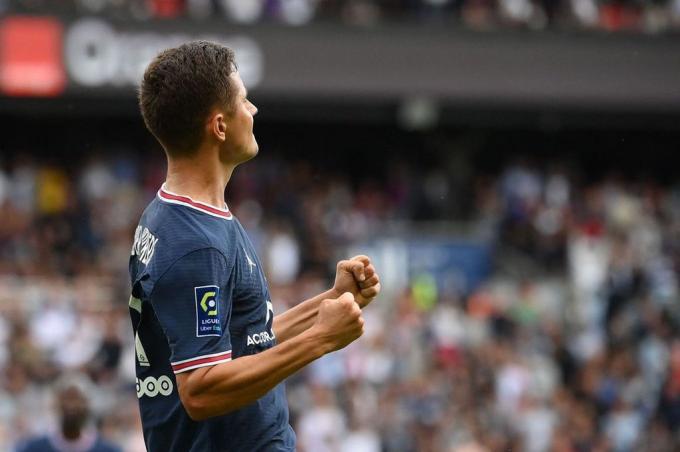 Ander Herrera celebra su gol con el PSG (Foto: Twitter).