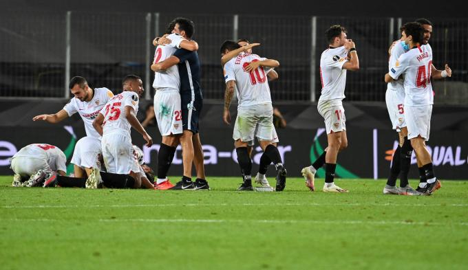 El Sevilla celebra su victoria en la final de la Europa League 2020 (Foto: Cordon Press).