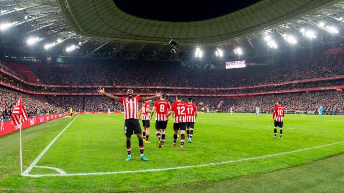 Iñaki Williams celebra su gol en el derbi ante la Real Sociedad ganado en San Mamés (Foto: Athletic Club).