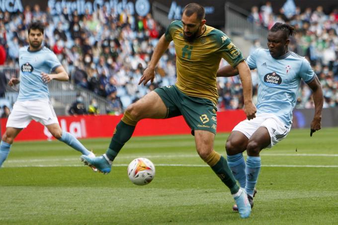 Borja Iglesias, en el Celta-Betis (Foto: EFE)