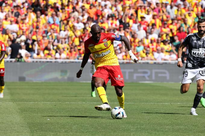 Seko Fofana, jugando con el Lens (Foto: Cordon Press).