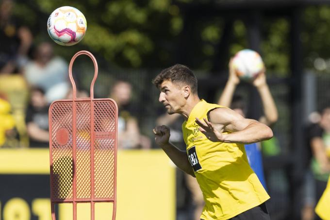 Meunier, pretendido por Joan Laporta, en un entrenamiento del Dortmund (FOTO: Cordón Press).