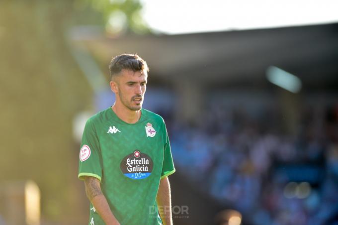 Alberto Quiles, jugador del Deportivo, ante el Celta B (Foto: RCD)