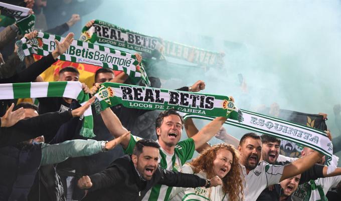 La afición del Betis ante el Ludogorets (Foto: EFE)