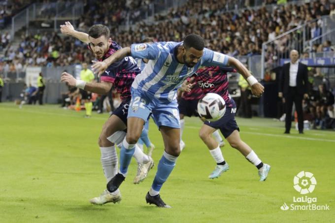 Ramalho, en un lance del Málaga-Sporting (Foto: LaLiga).