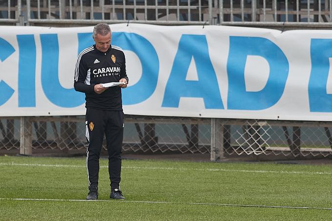 Fran Escribá en un entrenamiento del Real Zaragoza (Foto: Daniel Marzo).