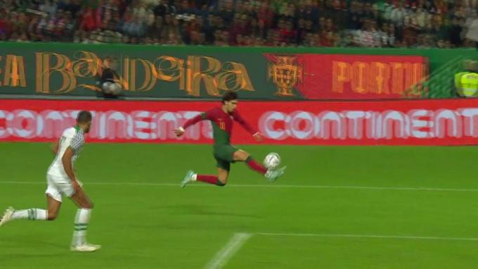 Joao Félix realiza un espectacular control para formar parte del cuarto gol de Portugal ante Nigeria