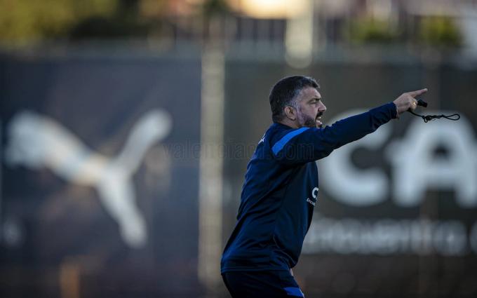 Gennaro Gattuso, en un entrenamiento del Valencia CF durante el parón (Foto: Valencia CF).