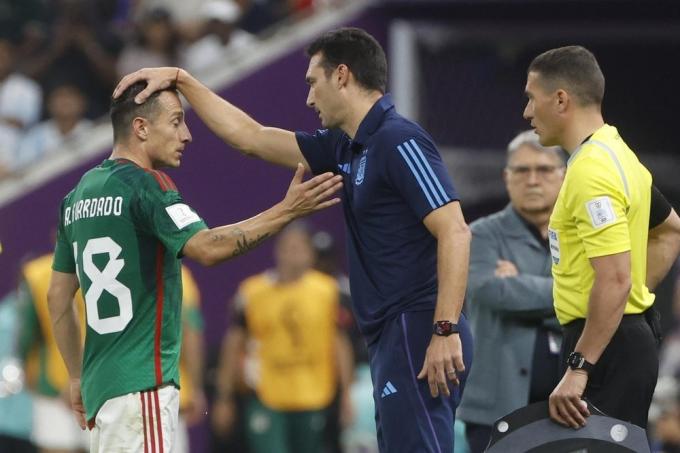 Guardado tuvo que pedir el cambio por lesión (Foto: EFE)