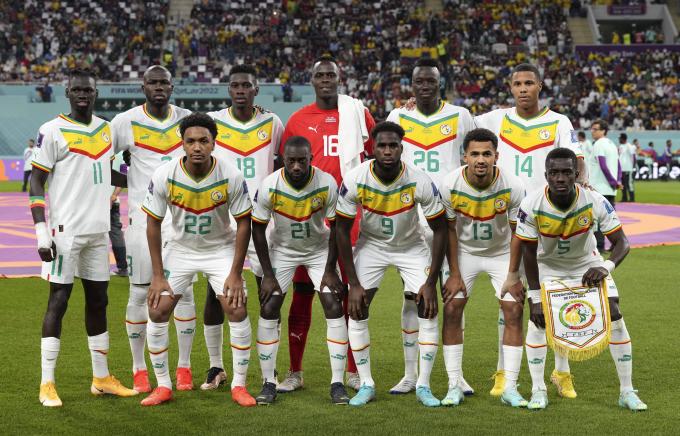 Once inicial de Senegal con Youssouf Sabaly en el dorsal 21 (foto: Cordón Press).
