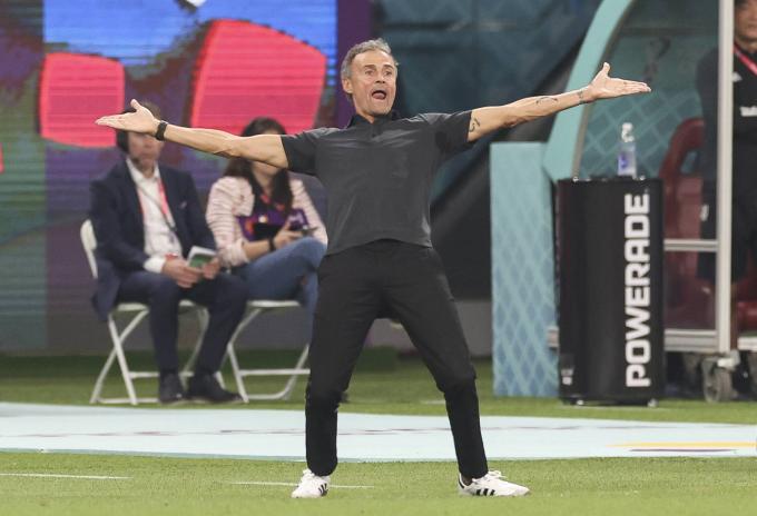 Luis Enrique, en la banda (Foto: Cordon Press).