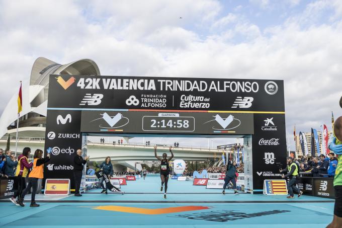 Beriso gana el Maratón Valencia 2022