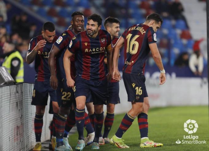Iborra celebra su gol al Málaga (Foto: LaLiga).