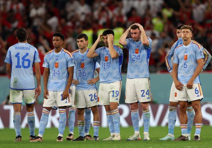 Lamento de los jugadores de España en los penaltis ante Marruecos (Foto: EFE).