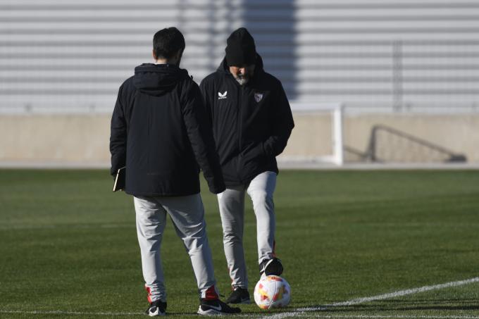 Jorge Sampaoli, en un entrenamiento del Sevilla (Foto: Kiko Hurtado).