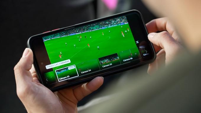 Imagen de un partido desde el móvil (foto: RBB).