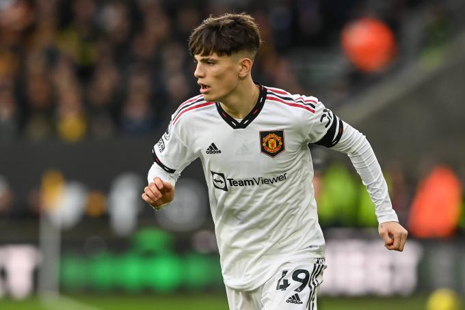 Garnacho jugando un partido con el Manchester United (Foto Cordon Press).