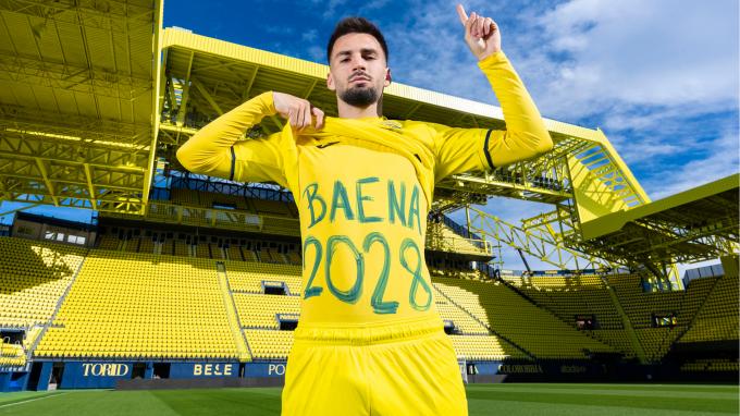 Álex Baena renueva con el Villarreal hasta 2028 (Foto: VCF).