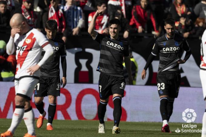 Ander Barrenetxea celebra su gol al Rayo Vallecano (Foto: LaLiga).