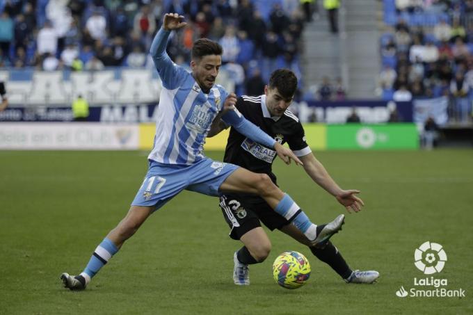 Delmás, en un lance del Málaga-Burgos (Foto: LaLiga).