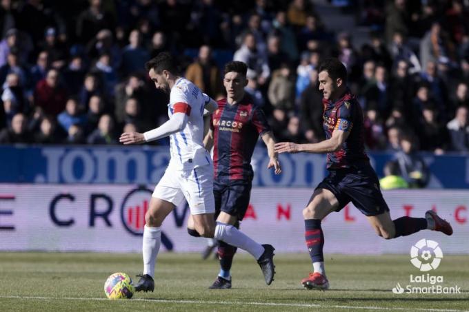 Postigo y Pepelu en el Leganés-Levante. (Foto: LaLiga)