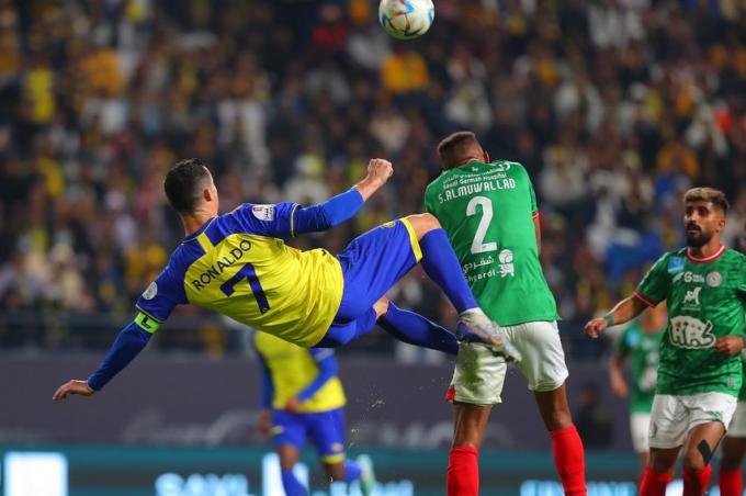 El intento de chilena de Cristiano Ronaldo en su debut con el Al-Nassr. (Instagram: Cristiano)