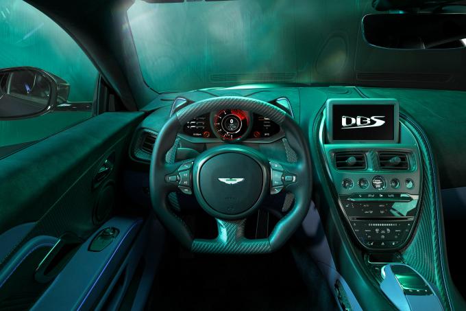 Aston Martin despide su última creación: el DBS 770 Ultimate