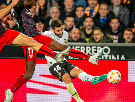 José Gayà, en el Valencia CF - Athletic (Foto: ATH).